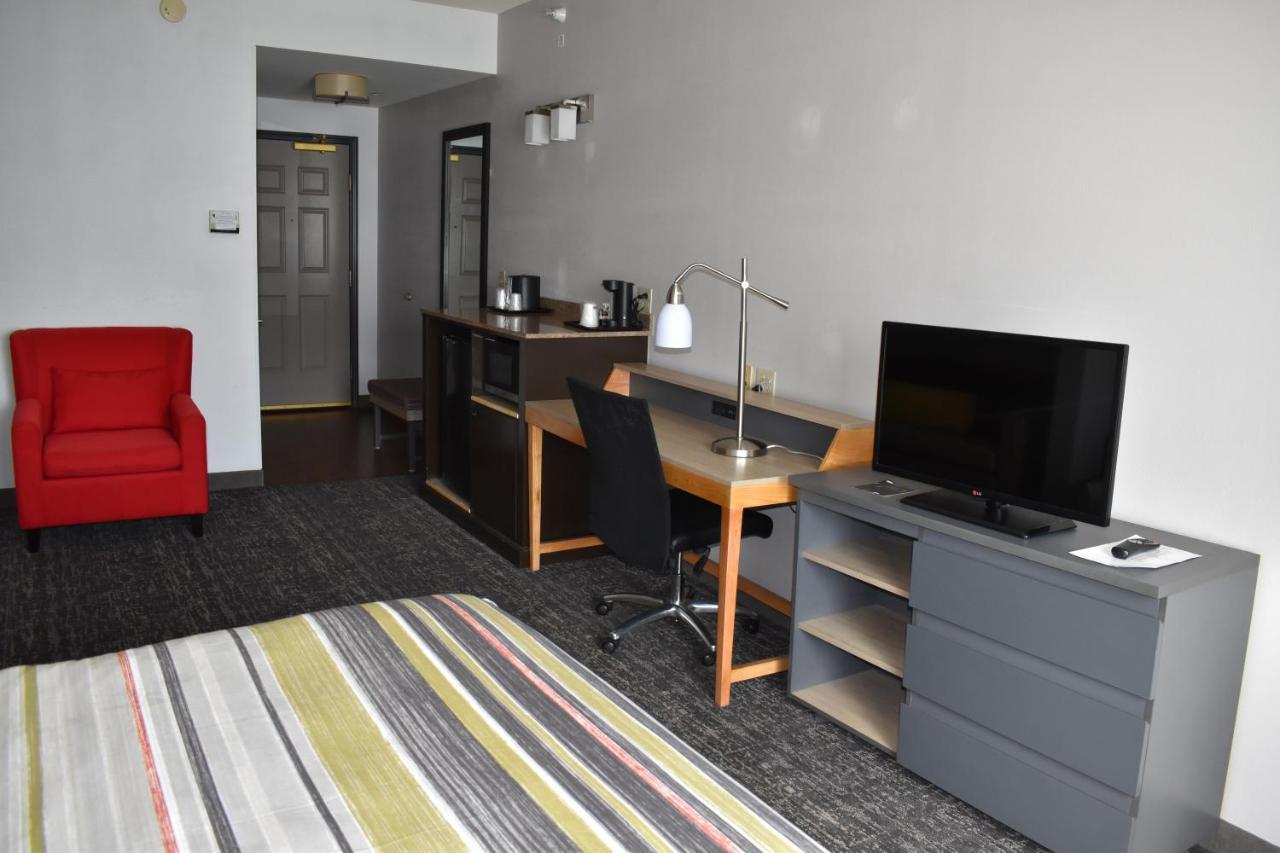 Country & By Radisson, Hagerstown, Md Hotel